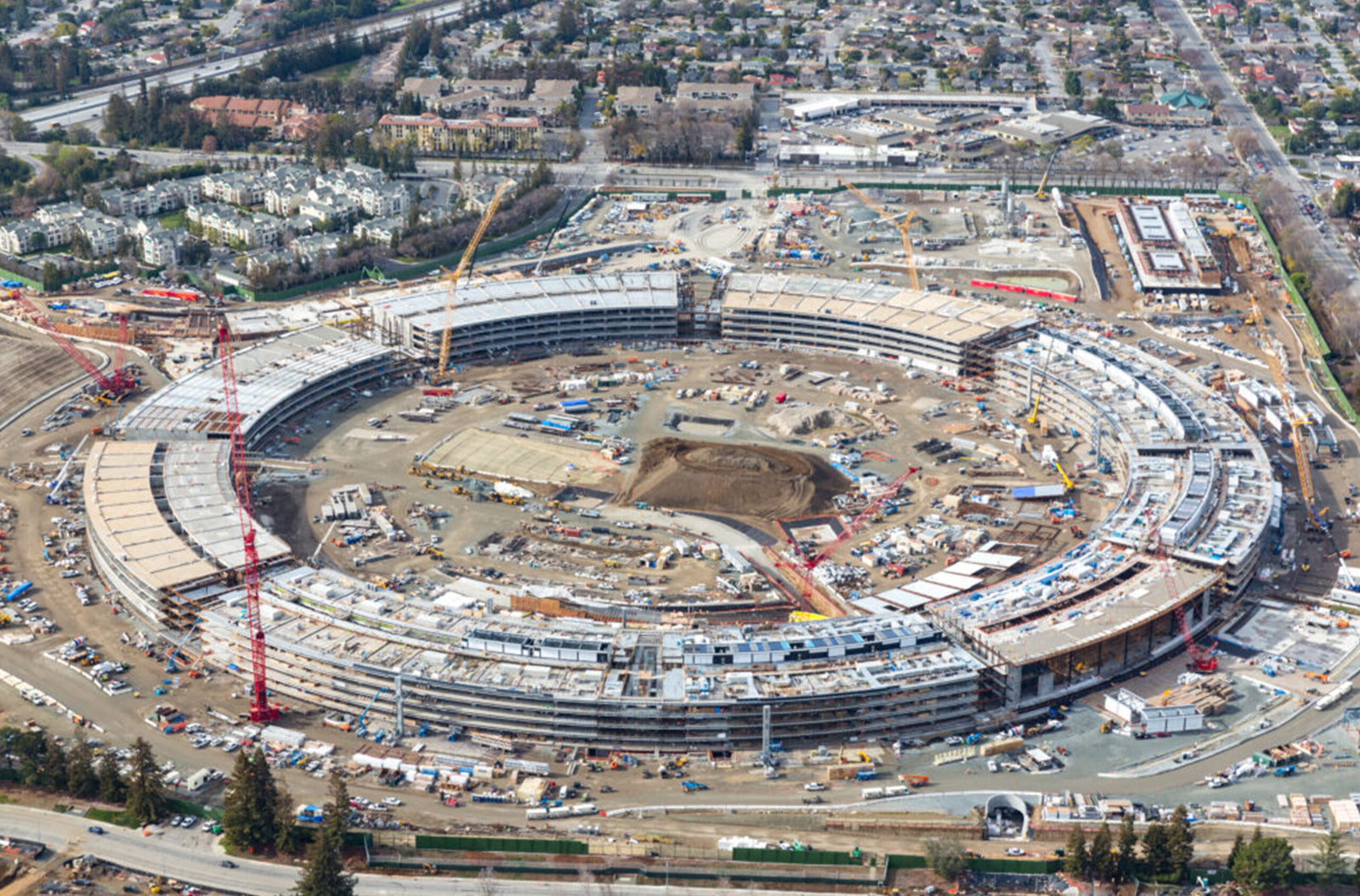 Apple Park CUP CUPERTINO, CALIFORNIA