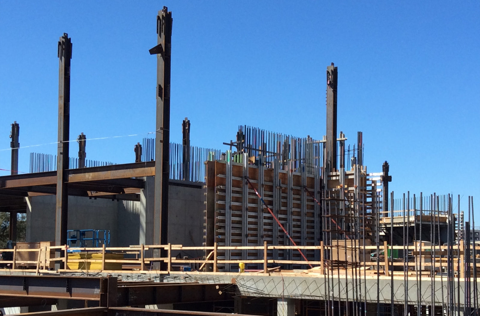 Apple Park CUP CUPERTINO, CALIFORNIA