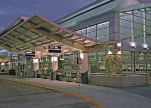 Lowe level passenger drop off at the Boise Airport