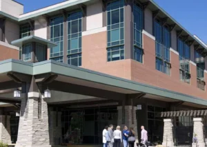 Mercy General Hospital front entrance from the outside